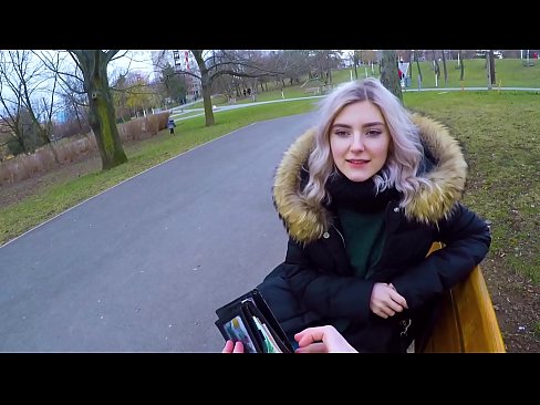 ❤️ Prehltne cudzincovo horúce semeno za peniaze - fajčenie v parku Eva Elfie ❤ Jedinečné porno na nás